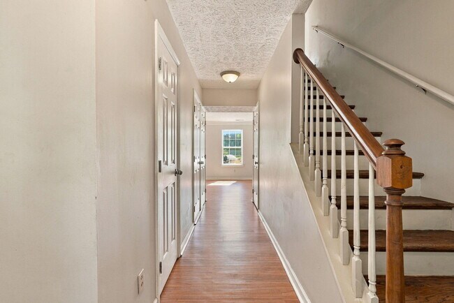 Foto del edificio - 119 Crosskey Rd
