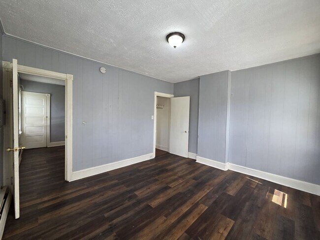 Building Photo - 320 Cleveland Ave