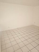 Building Photo - 4140 NW 30th Terrace