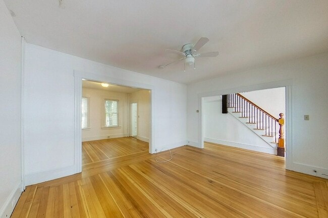 Building Photo - 13 Kilburn Ct
