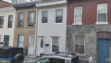 Building Photo - 134 Hudson St