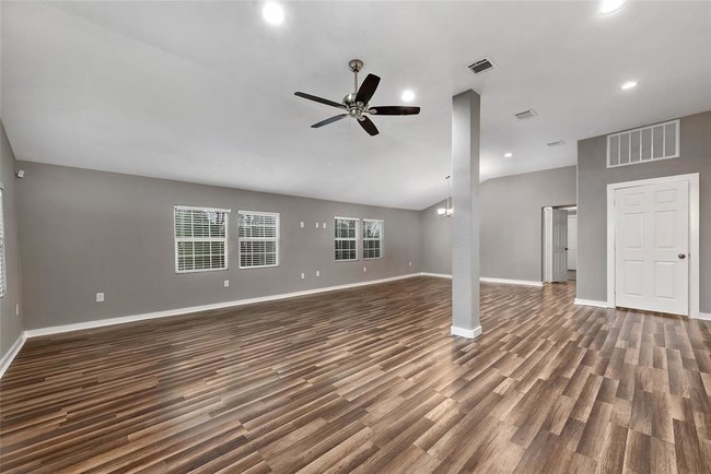 Building Photo - 2513 S Grand Blvd
