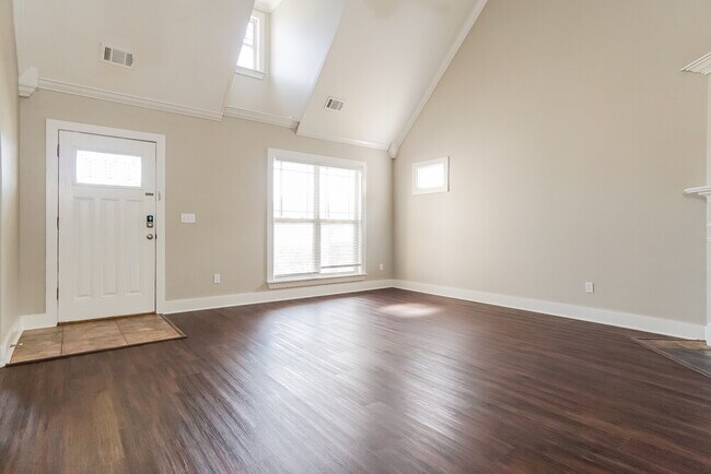 Building Photo - 224 Stonecreek Pl