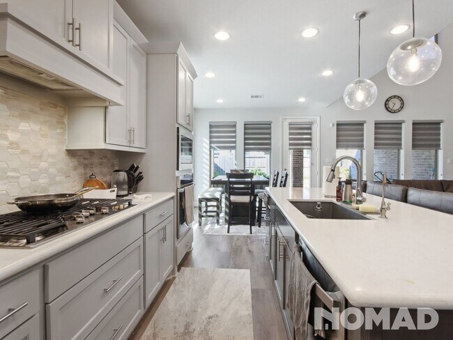 Foto del edificio - 4 Bedroom Single Family Home in Richmond