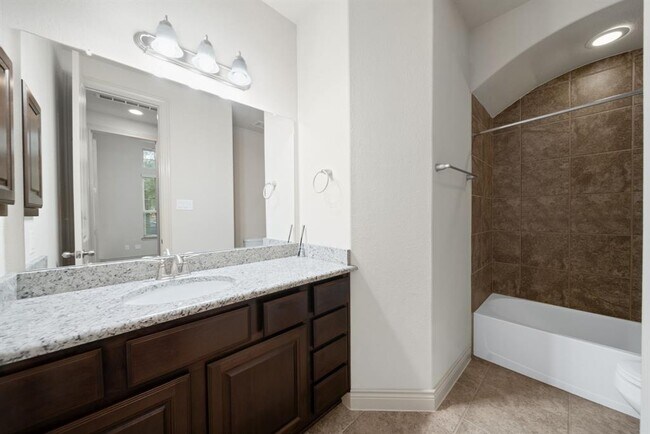Foto del edificio - 24119 Tapa Springs Ln