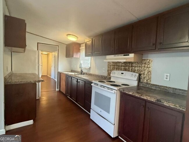 Foto del edificio - 151 Ed Brown St