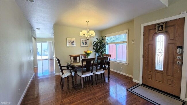 Building Photo - 4 br, 2 bath House - 34185 Frederick Lane