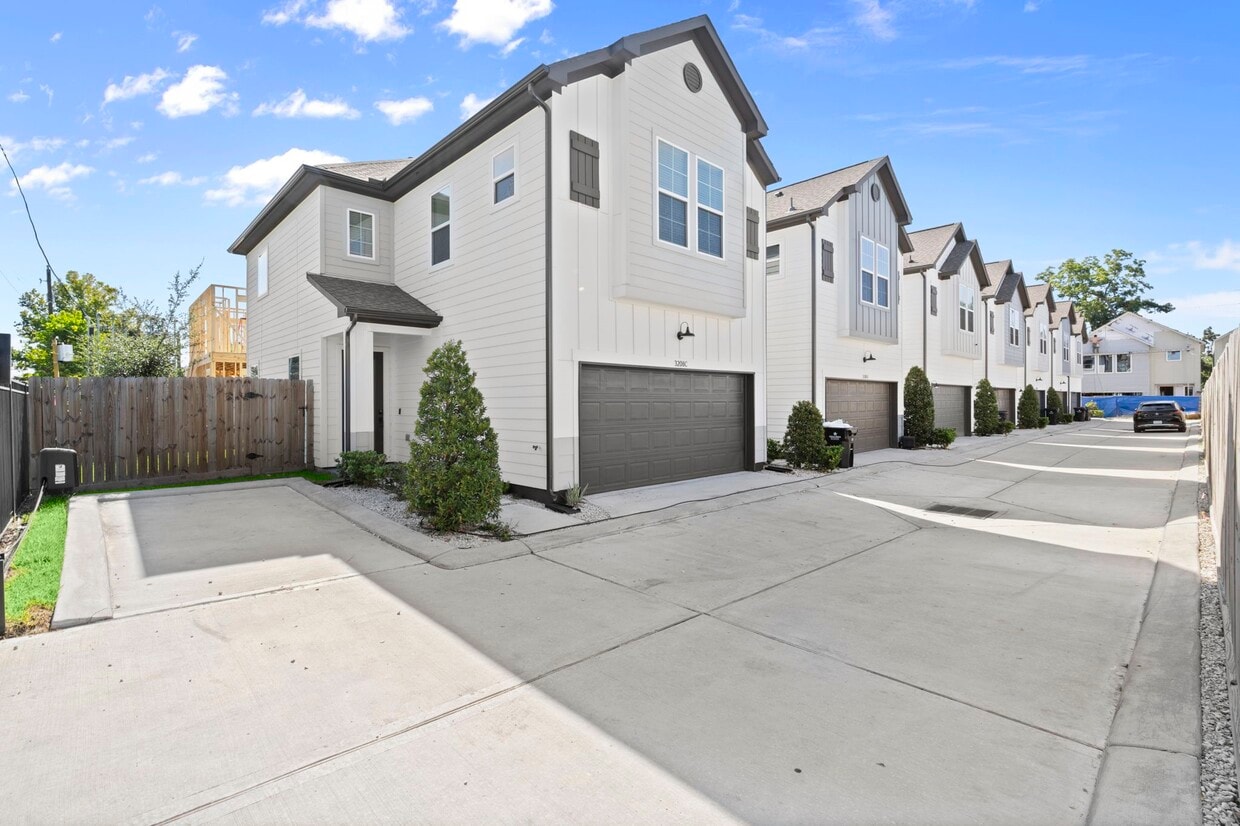 Foto principal - 3208 Bostic St