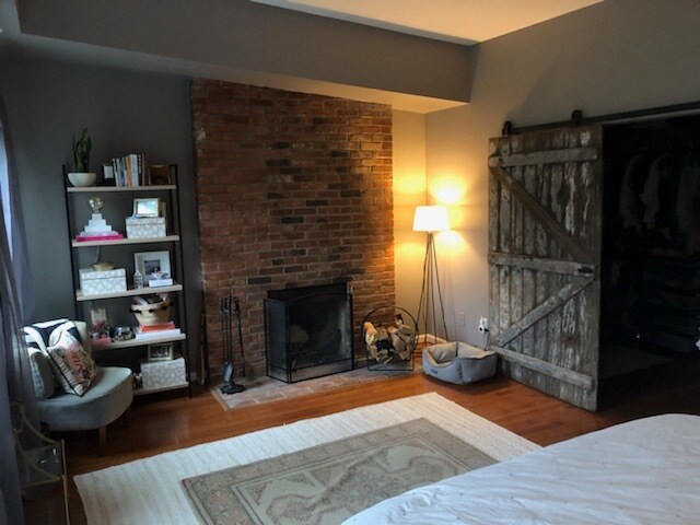 master bedroom with working fireplaxce - 456 M St NW