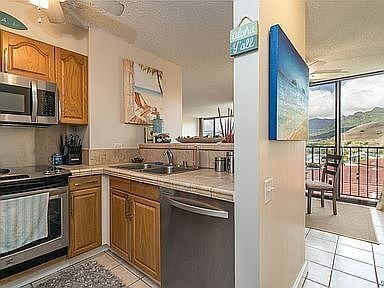 Building Photo - 322 Aoloa St