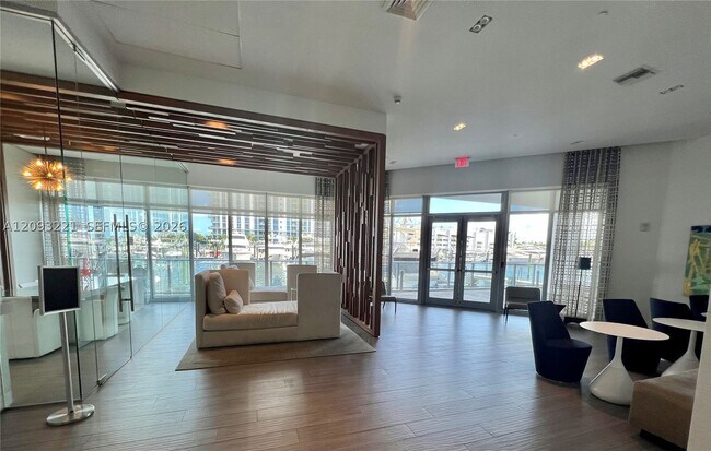 Foto del edificio - 17301 Biscayne Blvd