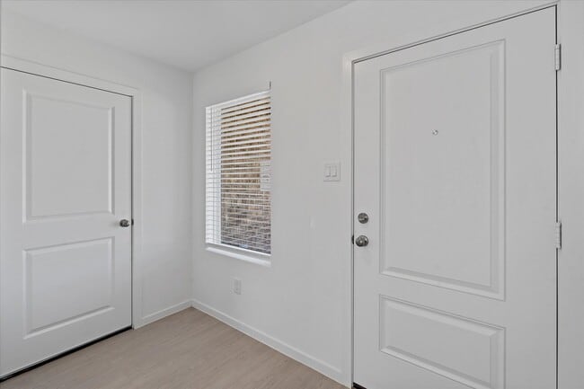 Building Photo - 28731 Texas Plns Dr