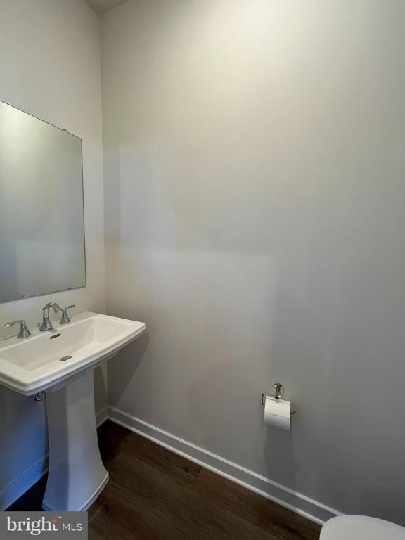 Foto del edificio - 741 Platinum Dr