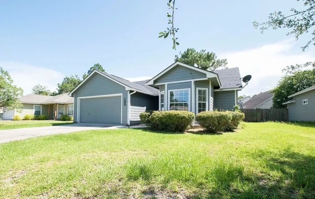 Building Photo - 102 Pleasant Breeze Way