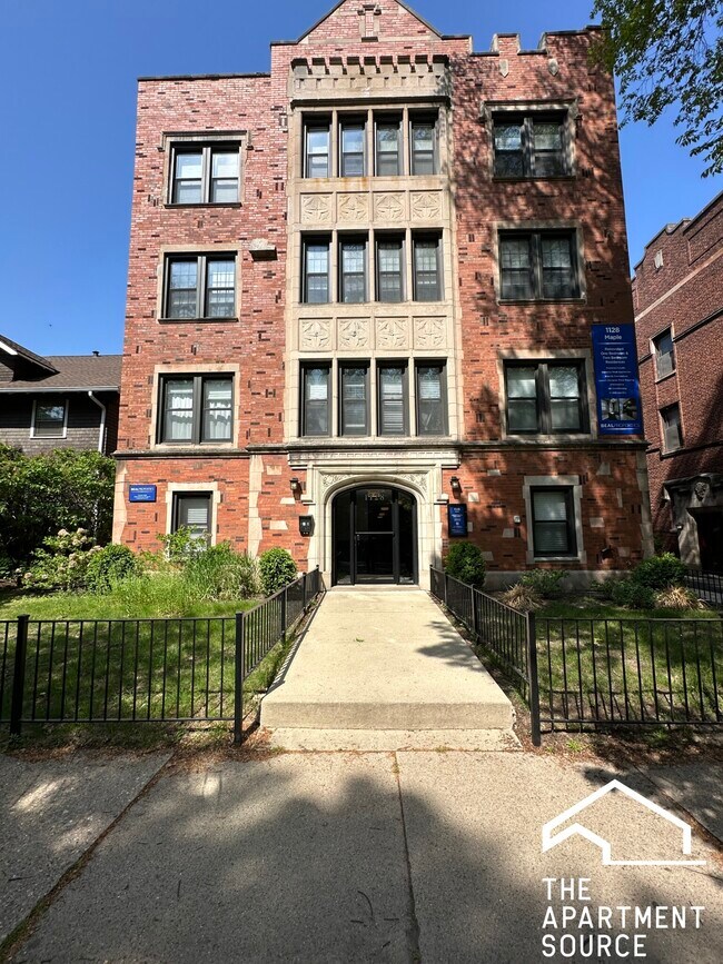 Foto del edificio - 1145 Maple Ave