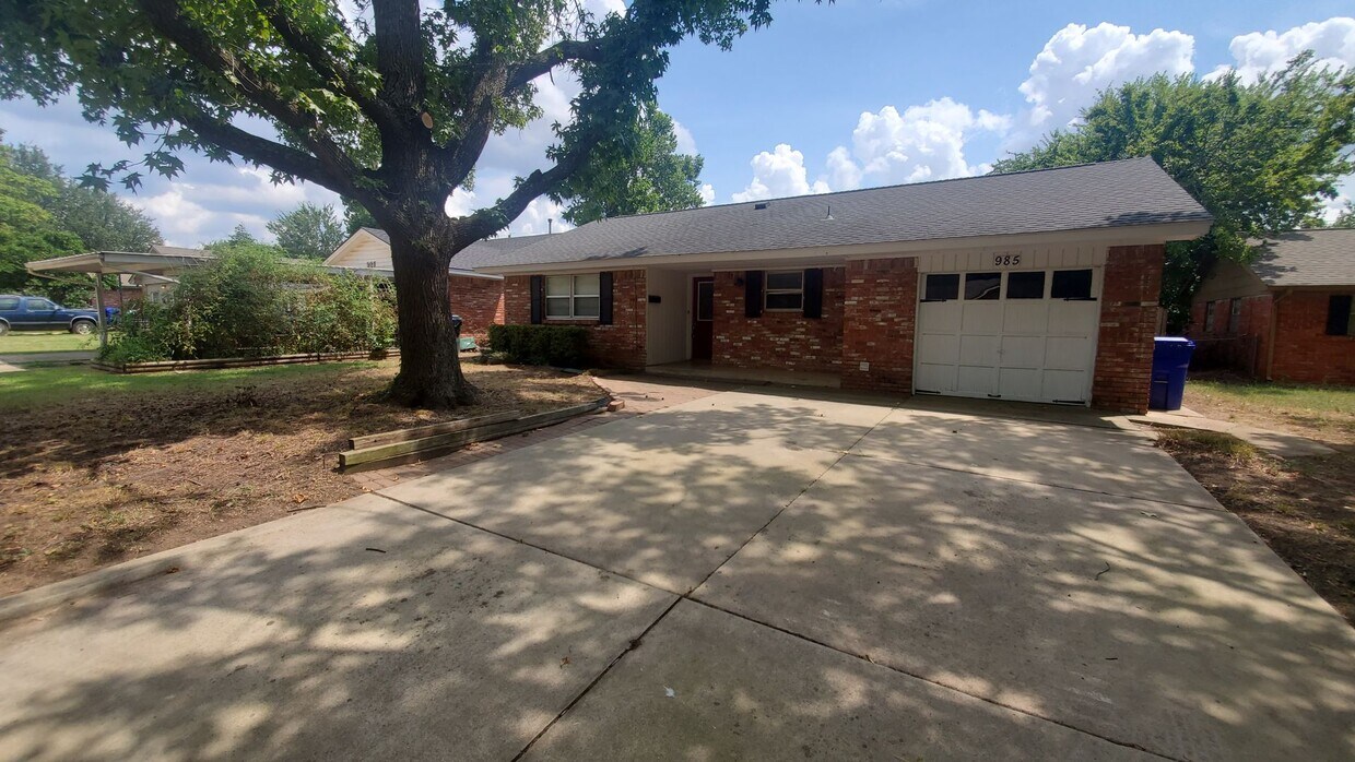 (3) Bed/(1.5) Bath (1) Car Garage Availabl... House Rental in Norman