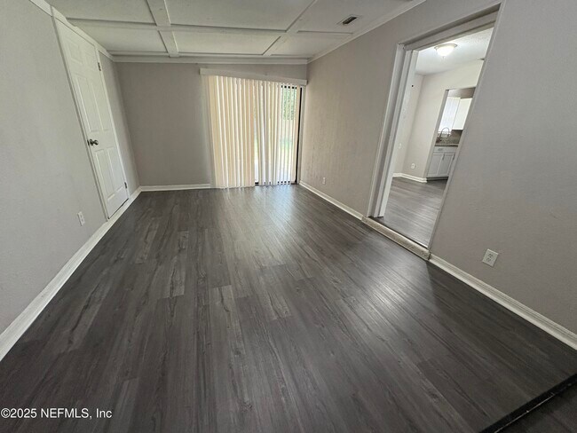Foto del edificio - 7040 Arques Rd