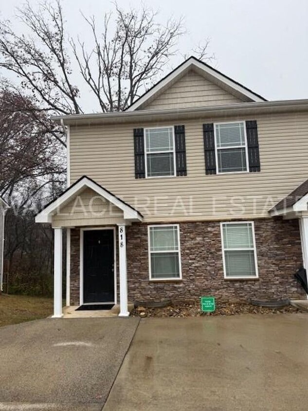 Primary Photo - WEST KNOX CEDAR BLUFF AREA 2 BEDROOM 2.5 BATH TOWNHOUSE