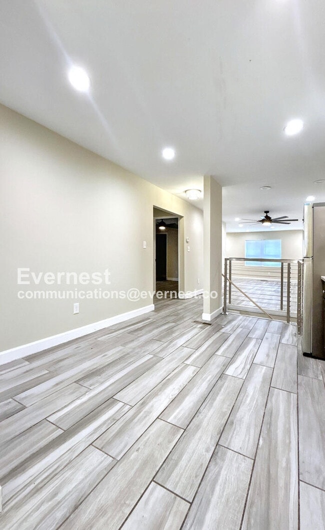 Foto del edificio - 6902 Greenway Ave