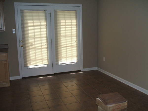 Building Photo - 1613 Latourette Ln