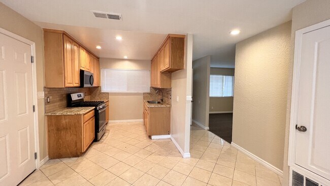 Foto del edificio - 420 Central Ave