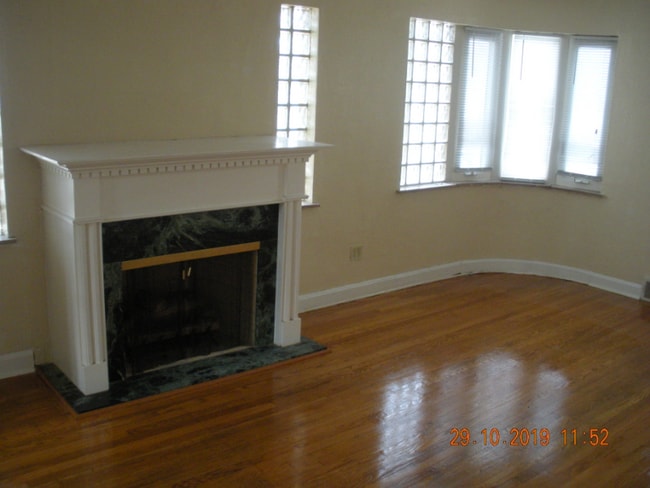 Building Photo - 3114 Kemp Dr