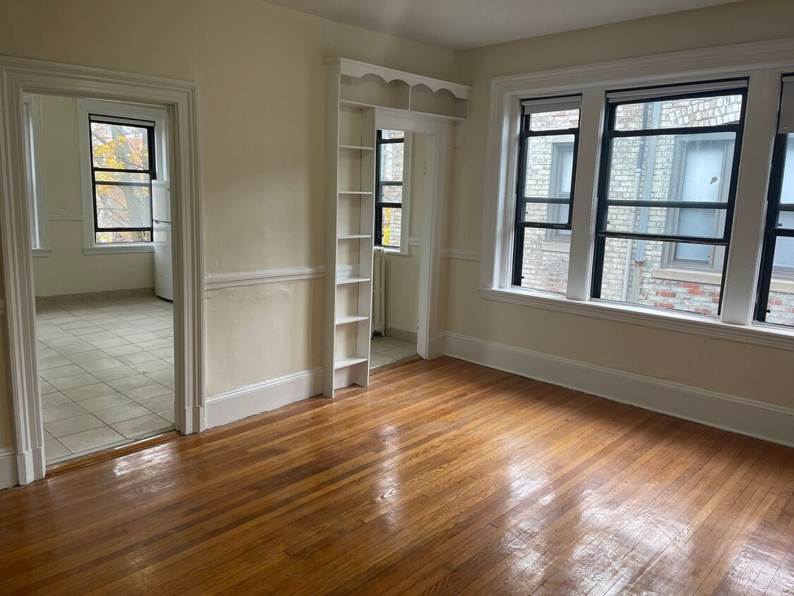 Primary Photo - Available now or Dec, Jan MASSIVE TOP FLOO...