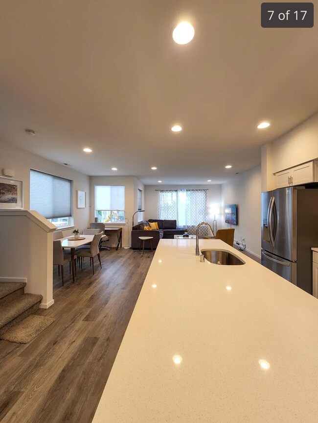 Foto del edificio - Fully Furnished Short-Term Rental | All Utilities Included |