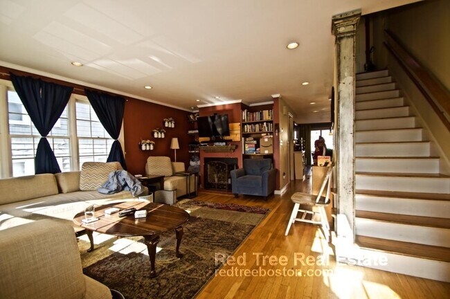 Building Photo - 45 Donnybrook Rd