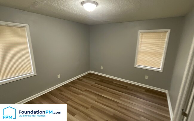 Building Photo - 3384 Dobbin Ferry Ave