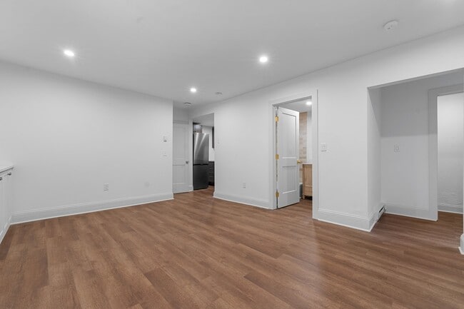 Building Photo - 44 E Springfield St