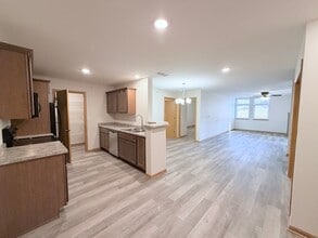 Building Photo - 8206 Starr Grass Dr