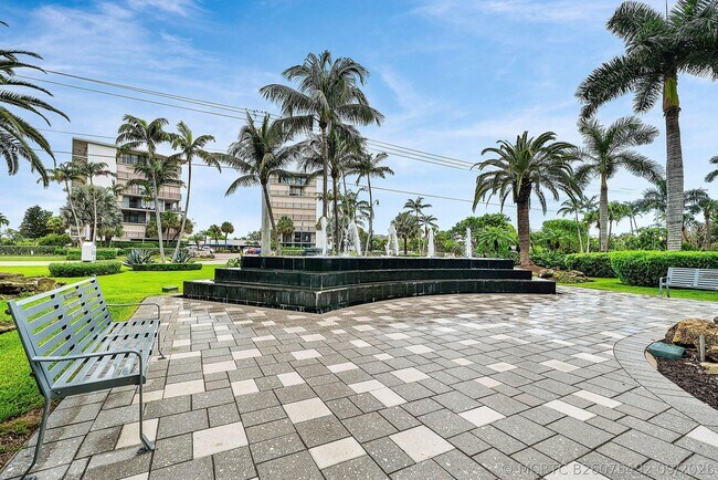 Foto del edificio - 3546 S Ocean Blvd
