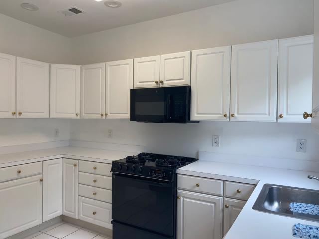 Building Photo - 0 bedroom in Newark NJ 07103