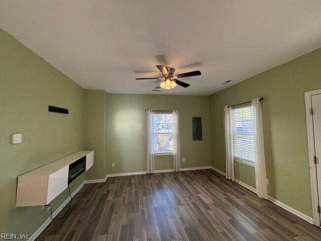 Building Photo - Fairmont Park