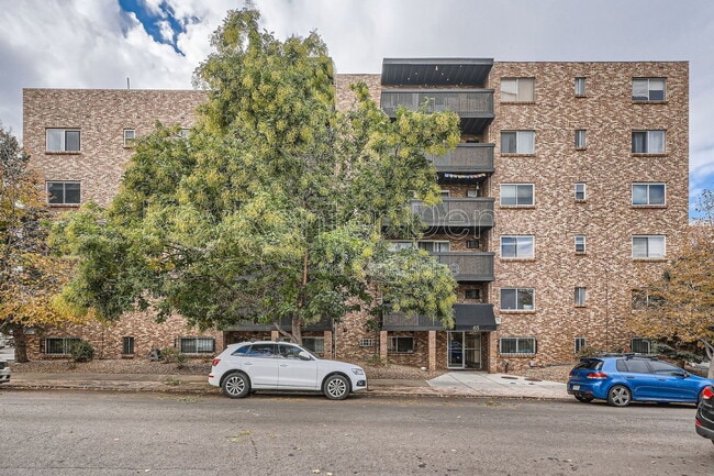 Photo - 65 N Clarkson St Apartment