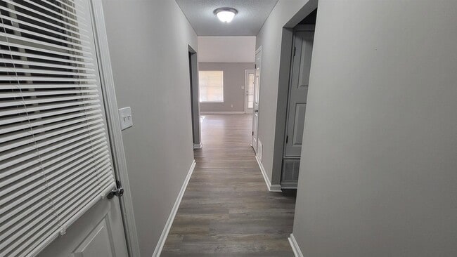 Foto del edificio - 2577 Reese Lake Cir