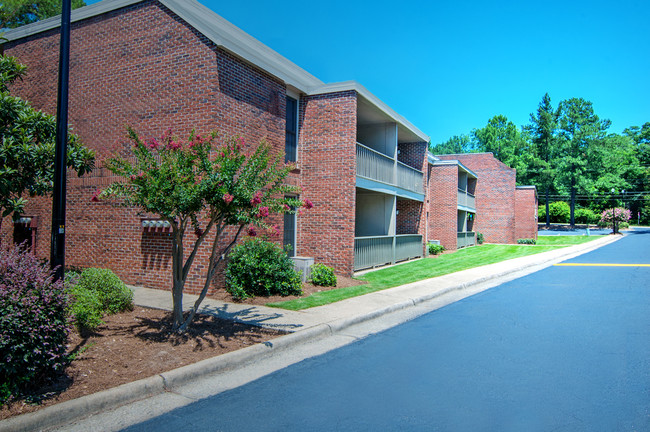 Building Photo - Woodville Apartments