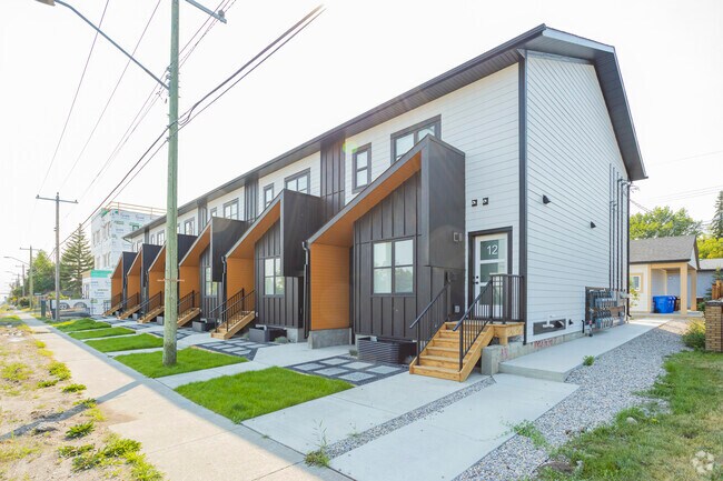 Photo du bâtiment - 4507 17 Av SW
