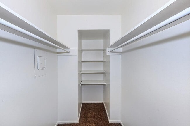 Building Photo - Villa Navarone