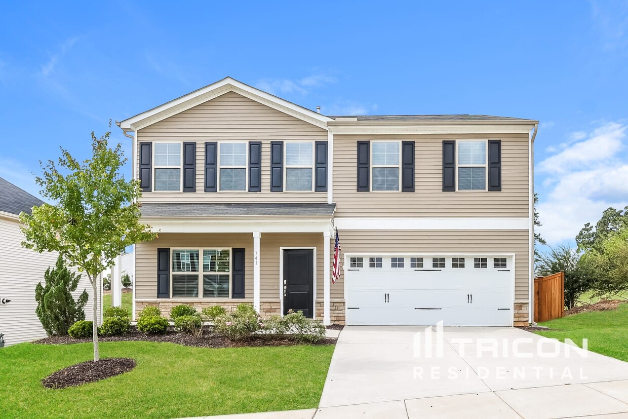 Foto principal - 741 Rolling Creek Circle Clayton NC