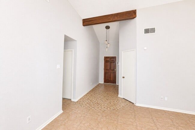 Building Photo - 7126 Buchanan Dr