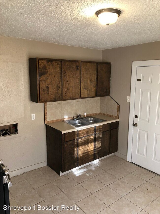 Foto del edificio - 3 br, 1 bath House - 4524 Southern Ave
