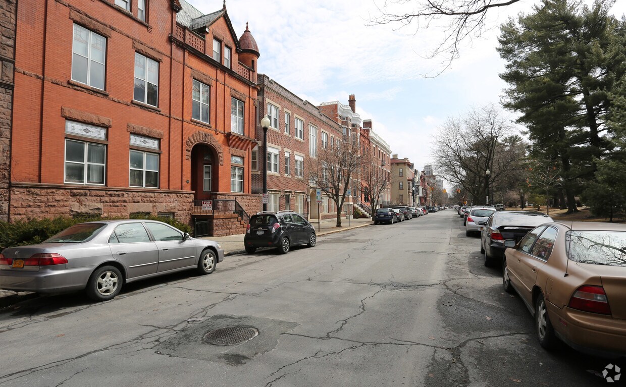 Foto del edificio - 479 State St