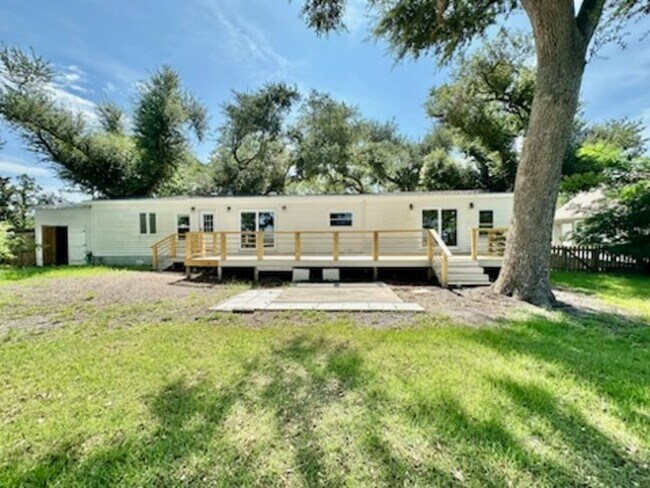 Foto del edificio - 2352 Bay Grove Rd
