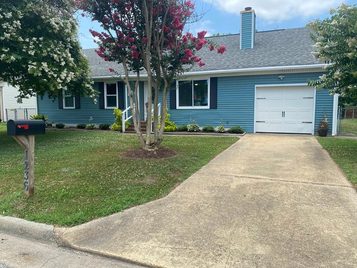 RECENTLY RENOVATED RANCHSTYLE HOME FOR RE... House for Rent in