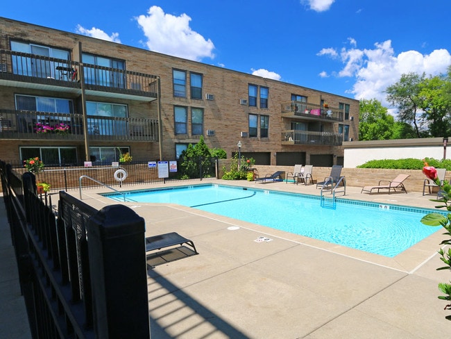 Building Photo - Lexington Hills Apartments