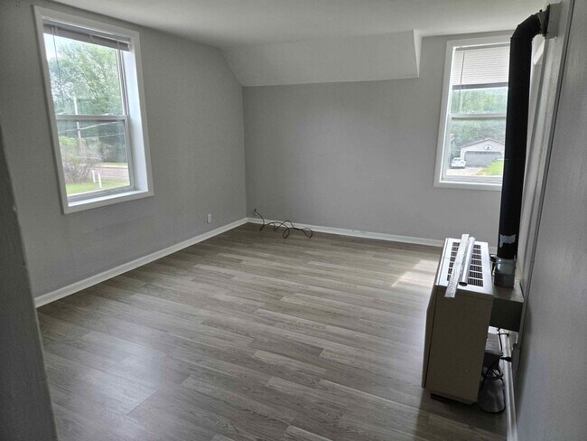 Foto del edificio - 2042 Crescent Ave
