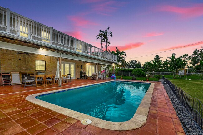 Foto del edificio - 3179 Hoylake Rd
