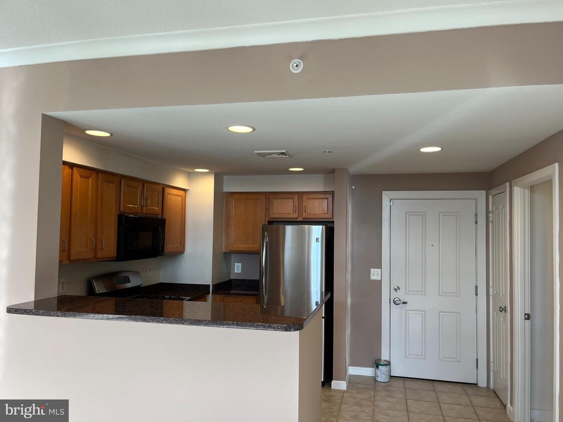 Primary Photo - 4480 Market Commons Dr